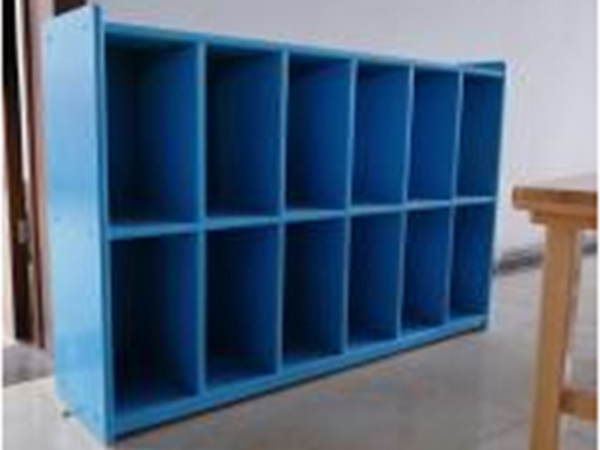 藍色書包柜.jpg