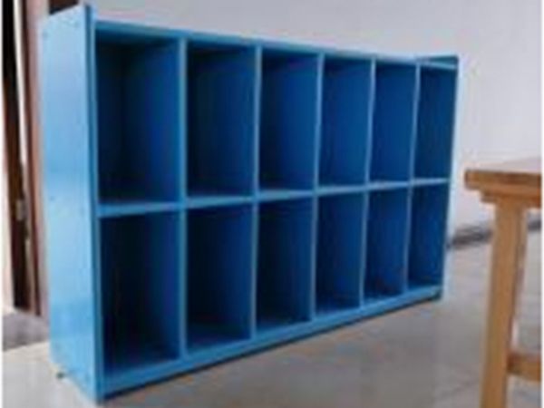 藍(lán)色書(shū)包柜